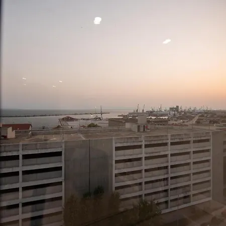 Sea & City Luxury Suite Thessaloniki Exterior photo